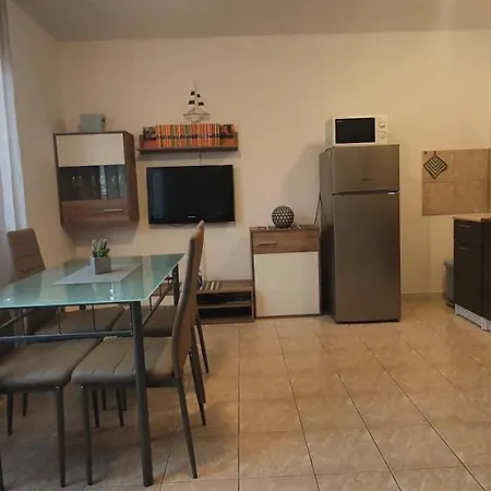 Kolak Apartment